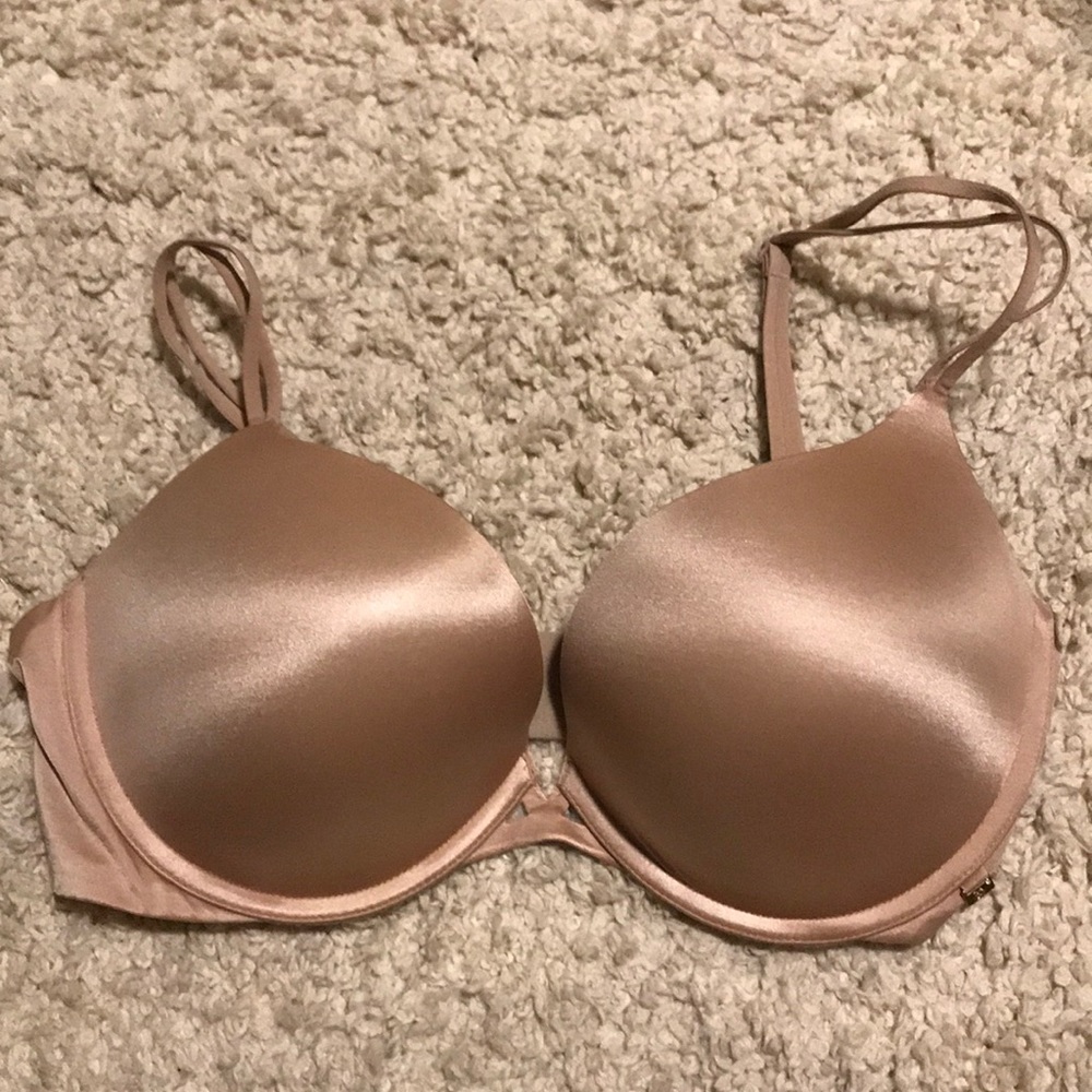Victoria’s Secret very sexy push up bra